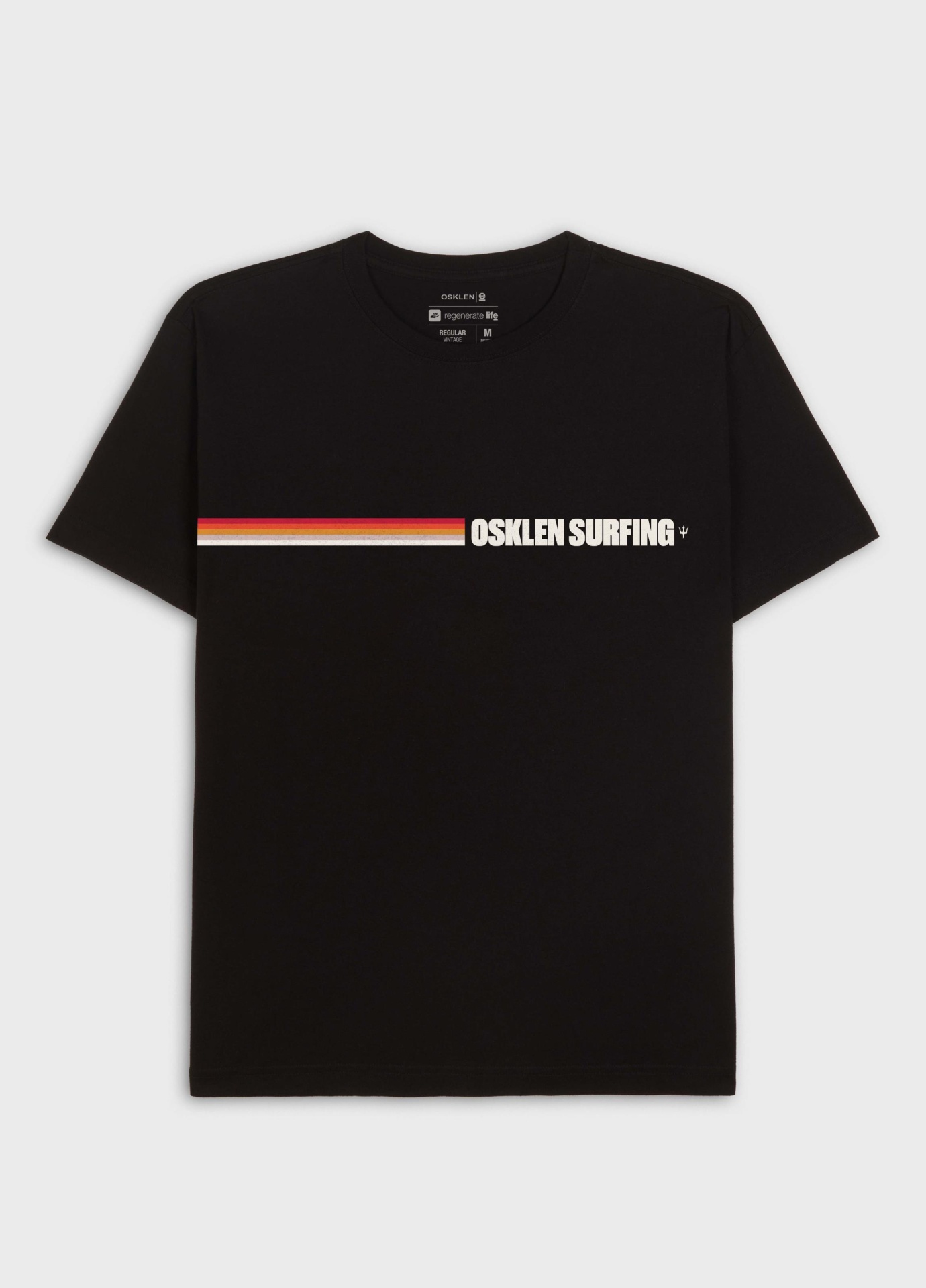 T-shirt preta com estampa colorida e texto OSKLEN SURFING