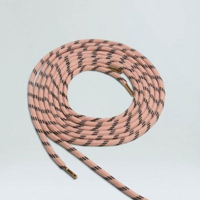 Cordão tecido para calçado rosa com riscas pretas e ponteiras douradas