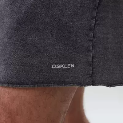 Calções cinza escuro com logo OSKLEN