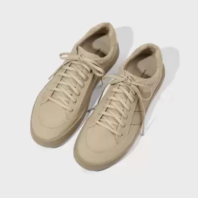 Sapatilhas desportivas bege claro em tecido com atacadores