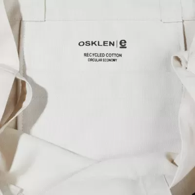 Saco branco de algodão reciclado OSKLEN com texto impresso