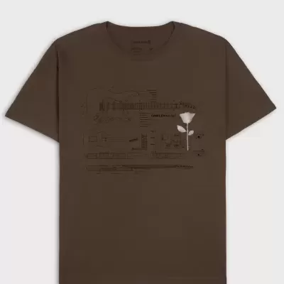 T-shirt castanha com estampa técnica de guitarra e planta branca