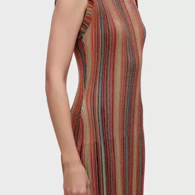 Vestido feminino riscado colorido sem mangas com gola redonda