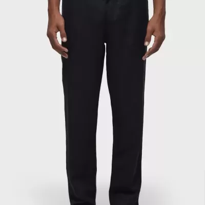 Calças pretas com cintura elástica e cordão ajustável