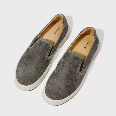 Sapatilhas slip-on cinzentas de pele ante com sola branca