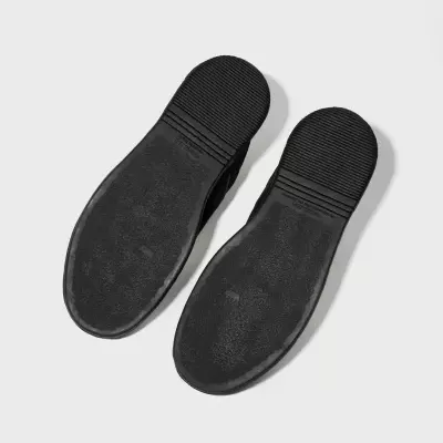 Solas pretas de sapatos com padrão antiderrapante