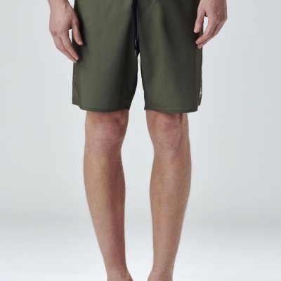 Calções de banho verdes masculinos com cordão preto