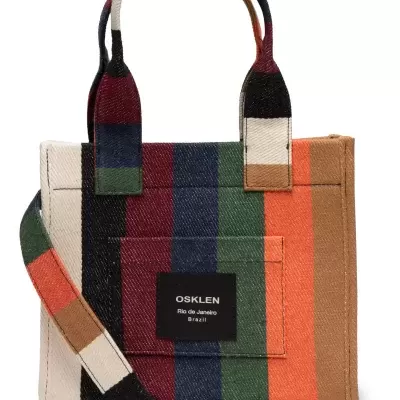 Mala tote às riscas multicolor com etiqueta OSKLEN