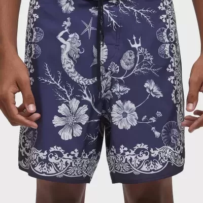 Calções de banho azuis e pretos com estampado branco de sereia e flores.