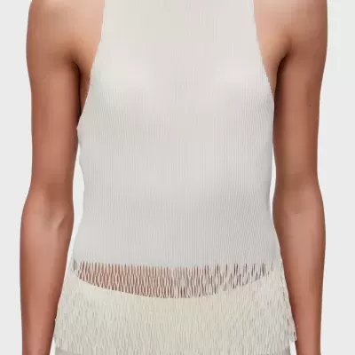 Top feminino bege claro canelado com detalhe em malha aberta na parte inferior