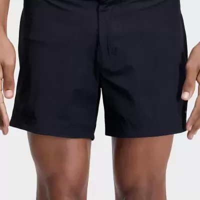 Calções de banho pretos com dois botões na cintura