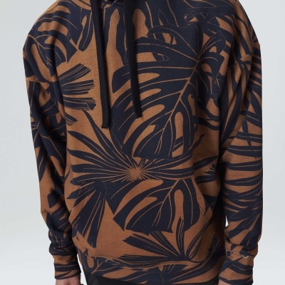 Casaco com capuz estampado castanho e preto