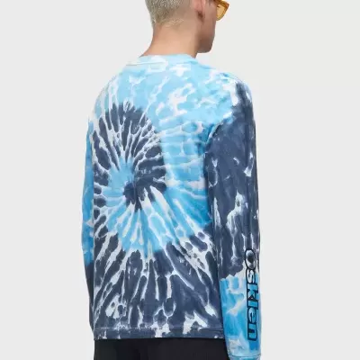 Camisola manga comprida tie-dye azul e branco com texto na manga