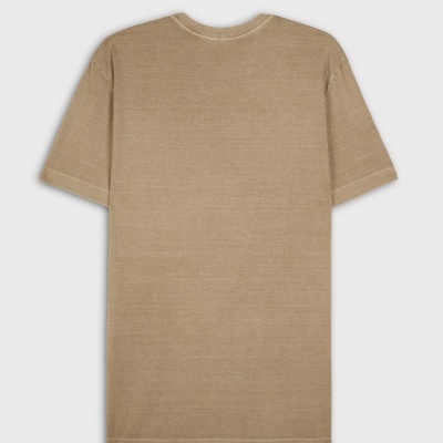 Camiseta bege de manga curta vista por trás com gola redonda