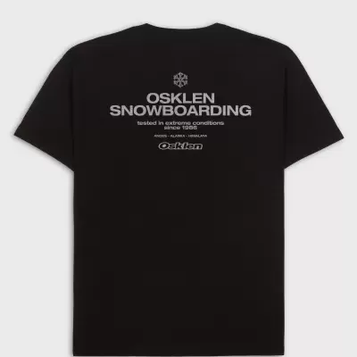 T-shirt preta com texto branco nas costas