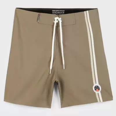 Calções de banho bege com detalhes brancos e emblema redondo