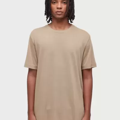 T-shirt de manga curta bege em tecido liso com gola redonda