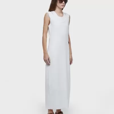 Vestido comprido branco de alças largas