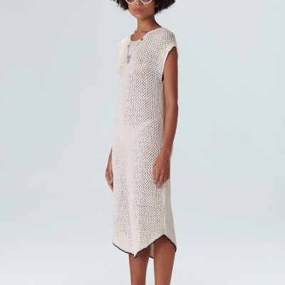 Vestido midi de malha bege claro com bainha irregular preta