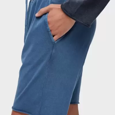 Calções azuis com cós elástico e bolso lado, usados