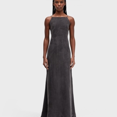 Vestido longo cinzento escuro de veludo com alças finas