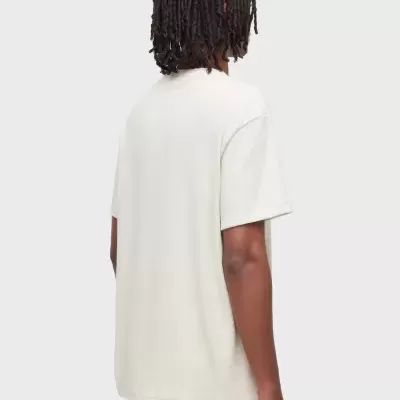 T-shirt bege de manga curta vista de costas