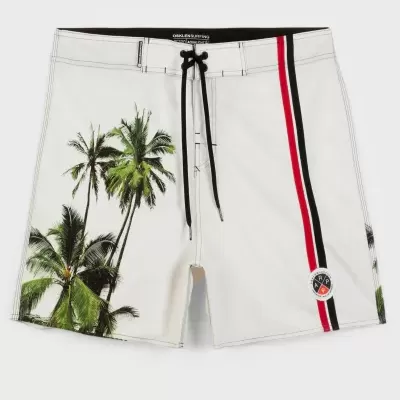 Calções de banho brancos com estampa de palmeiras e listra preta e vermelha