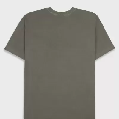 Camiseta verde oliva de manga curta vista de costas