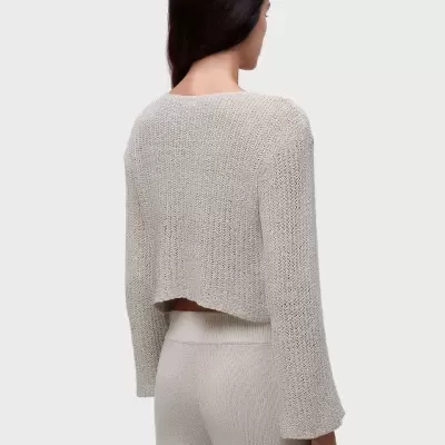 Camisola de malha cinza clara e calças de malha cinza clara vistas de trás