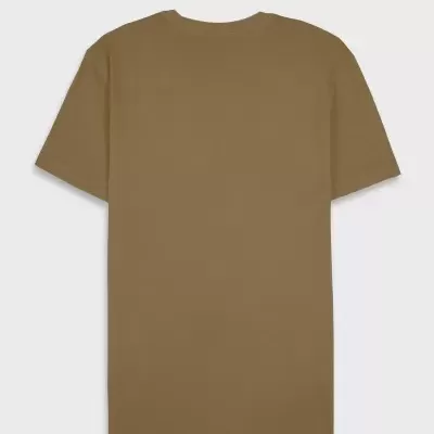 T-shirt castanha simples de manga curta vista de costas