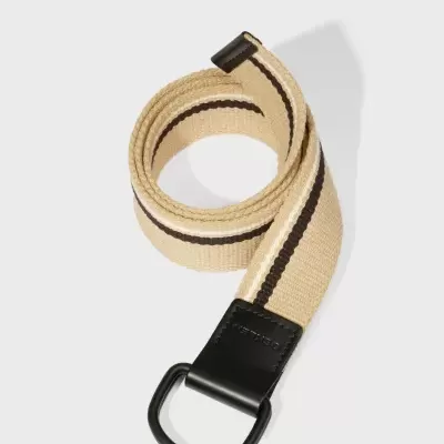 Cinto tecido bege com riscas castanhas e brancas e fivela preta