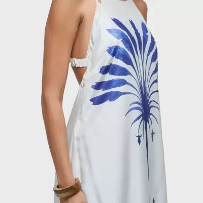 Vestido branco com estampa azul e alças finas duplas