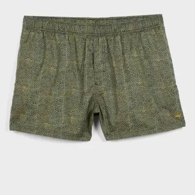 Cuecas boxers com padrão geométrico verde e castanho