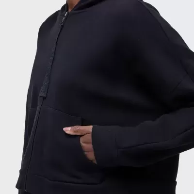 Casaco com capuz preto acolchoado com fecho e bolso canguru