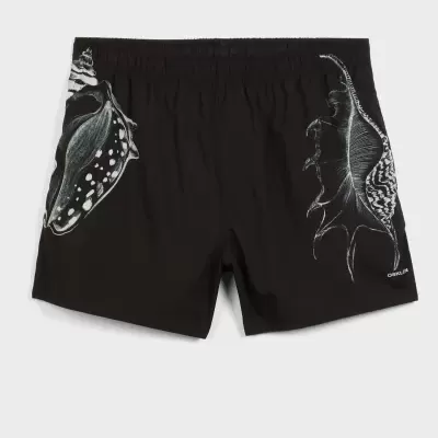 Calções de banho pretos com estampas de conchas e marca OSKLEN