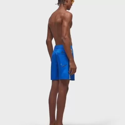 Calções de banho masculinos azuis com bolsos laterais e fecho de correr