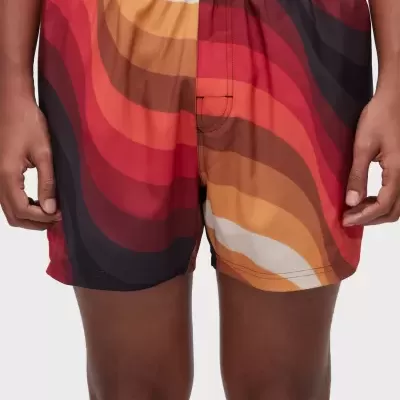 Calções de banho com padrão ondulado colorido e cós elástico.