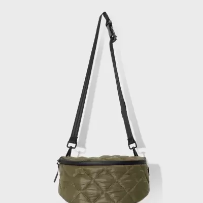 Bolsa de ombro acolchoada verde cáqui com alça preta