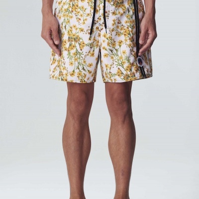 calções de banho masculinos brancos floridos com cordão preto