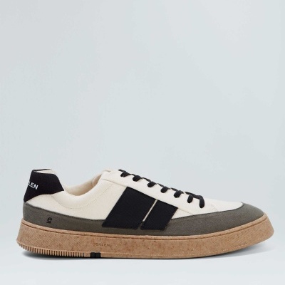 Sapatilha casual branca e bege com detalhes pretos