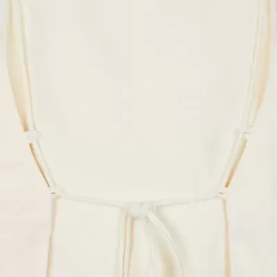 Avental creme com alças ajustáveis e fita para amarrar