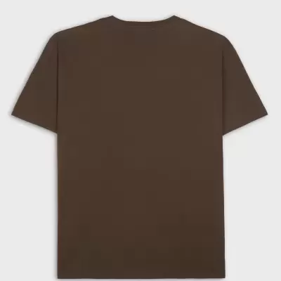 T-shirt castanha de algodão vista de costas