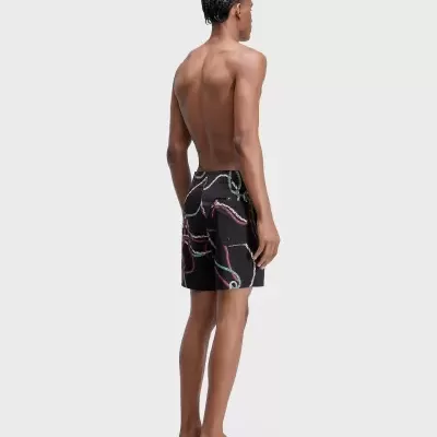 Calções de banho masculinos pretos com padrão colorido abstrato