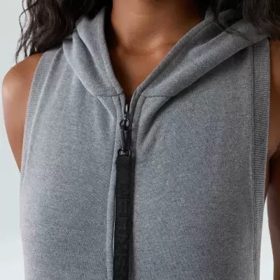 Camisola de capuz sem mangas cinzenta com fecho de correr preto e etiqueta