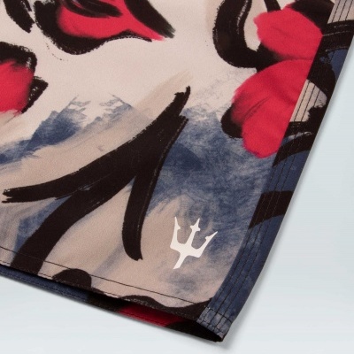 Tecido estampado abstrato com tridente branco bordado