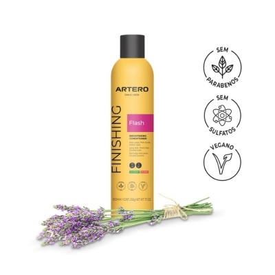 Frasco amarelo de condicionador Artero Flash com raminho de flores roxas.