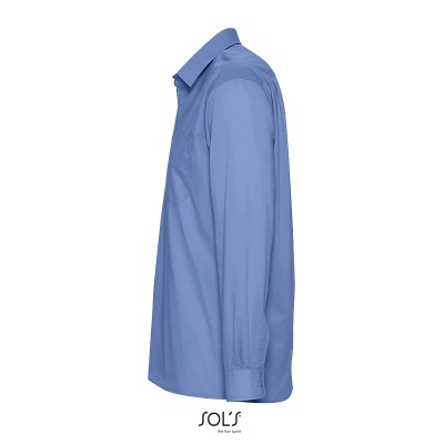 Camisa azul de manga comprida e gola clássica