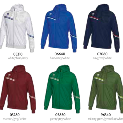 Doze casacos desportivos de várias cores alinhados em duas filas com códigos numéricos