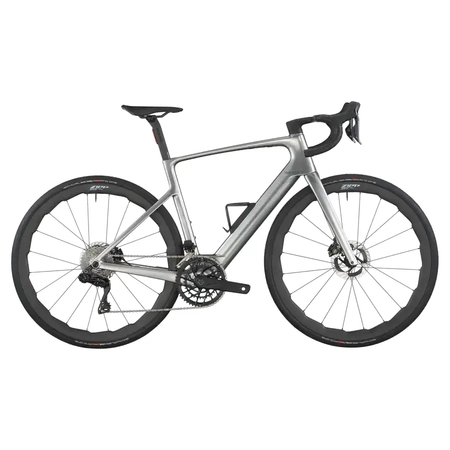 Bicicleta de estrada cinza metálico com rodas ZIPP pretas