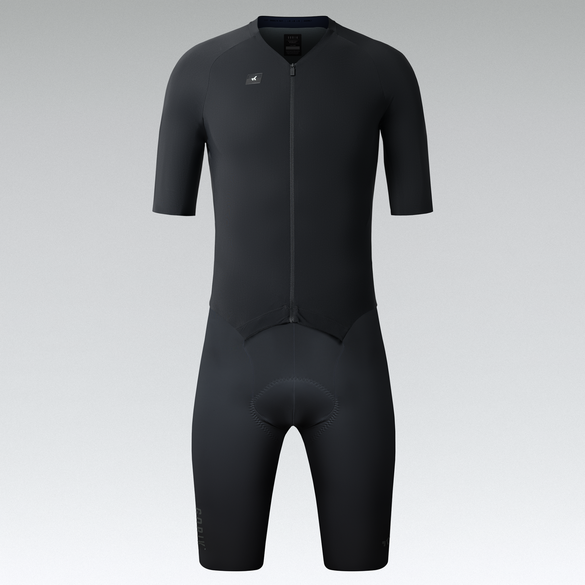 Fato de ciclismo preto com manga curta e fecho frontal